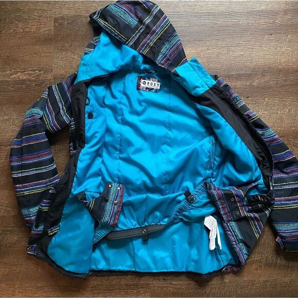 ROXY ski jacket snowboarding winter coat sz M striped rainbow hooded women’s EUC - Picture 10 of 15